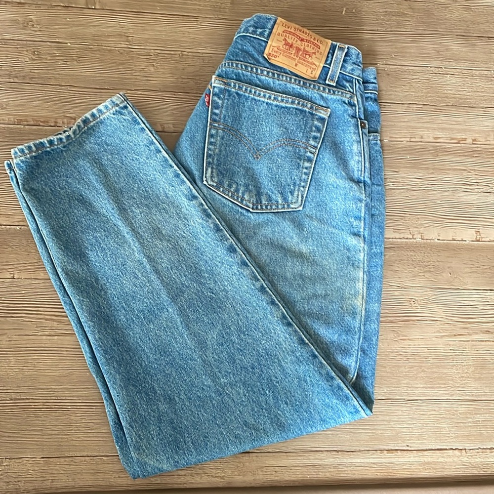 Y2K Levi’s 550 Relaxed Fit Jeans